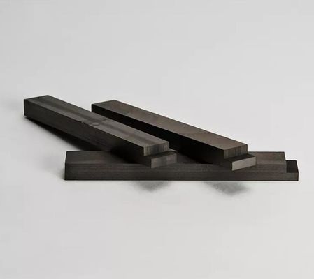 Un bon prix. Le graphite de carbone à haute densité 1.58-2.40G/Cm3 plaque la catégorie industrielle en ligne