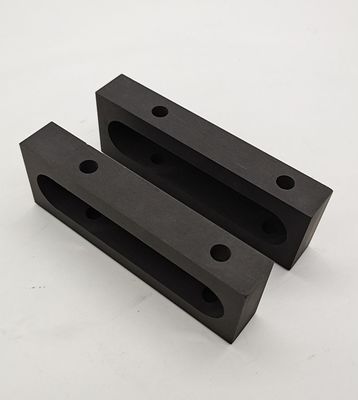Un bon prix. Lingotière en graphite à haute densité IATF16949 pour le raffinage de fonderie en ligne